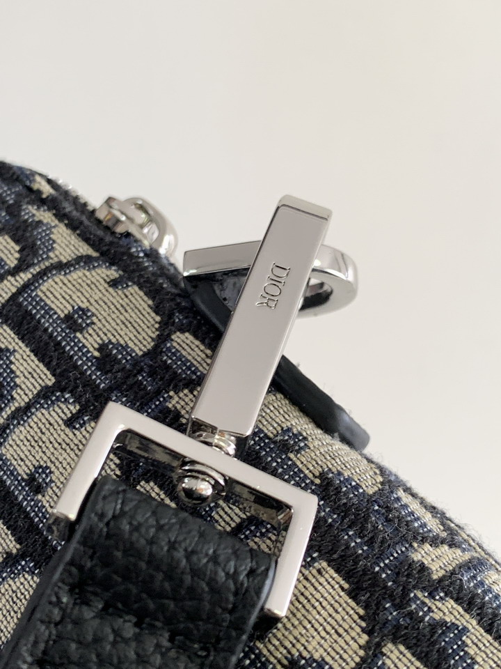 Dior 23738 30x20x2 5cm yz_7