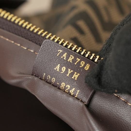 Fendi 07725 24x8x14cm ss_8