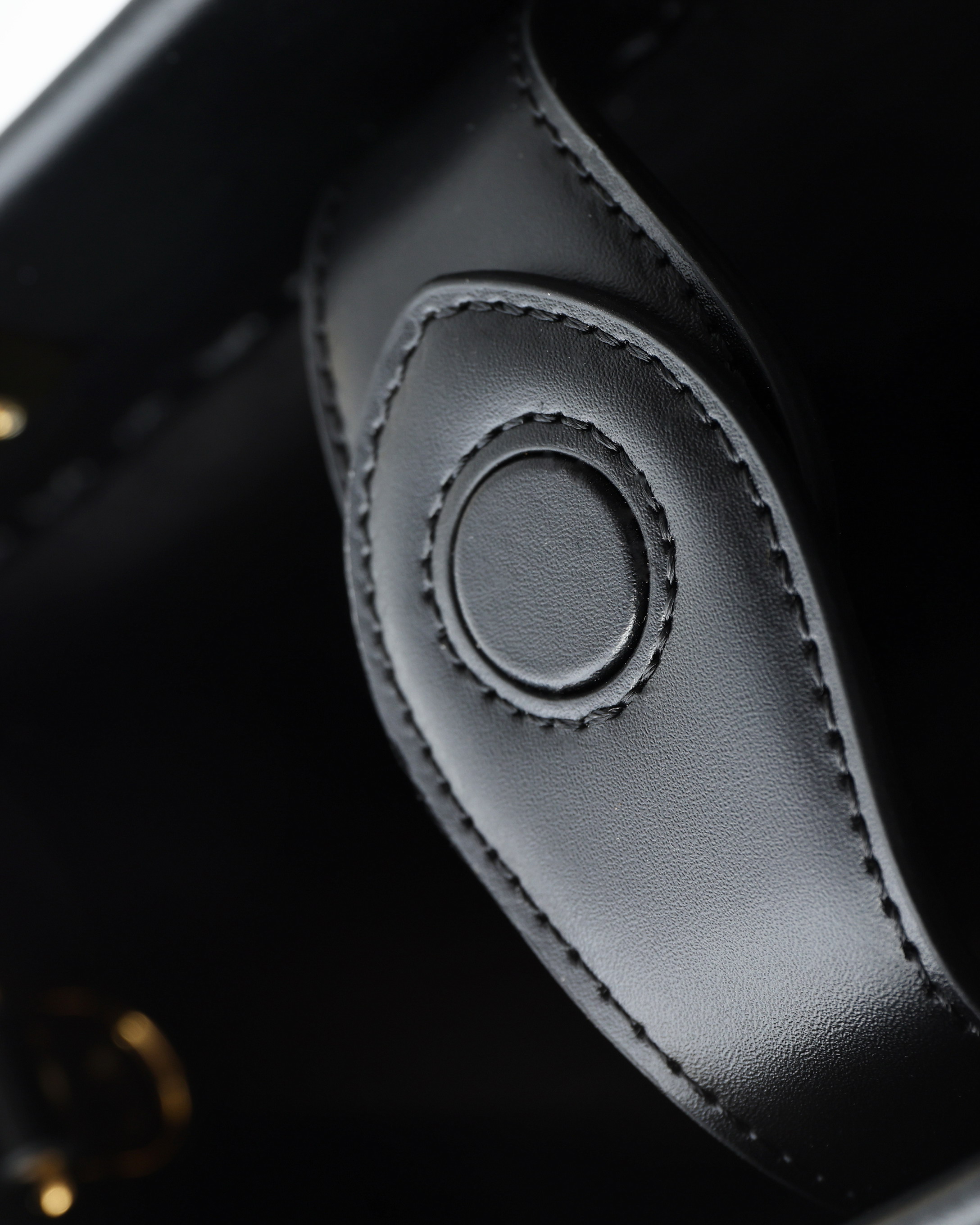 Fendi 26x22 5x20 5cm jj1_6