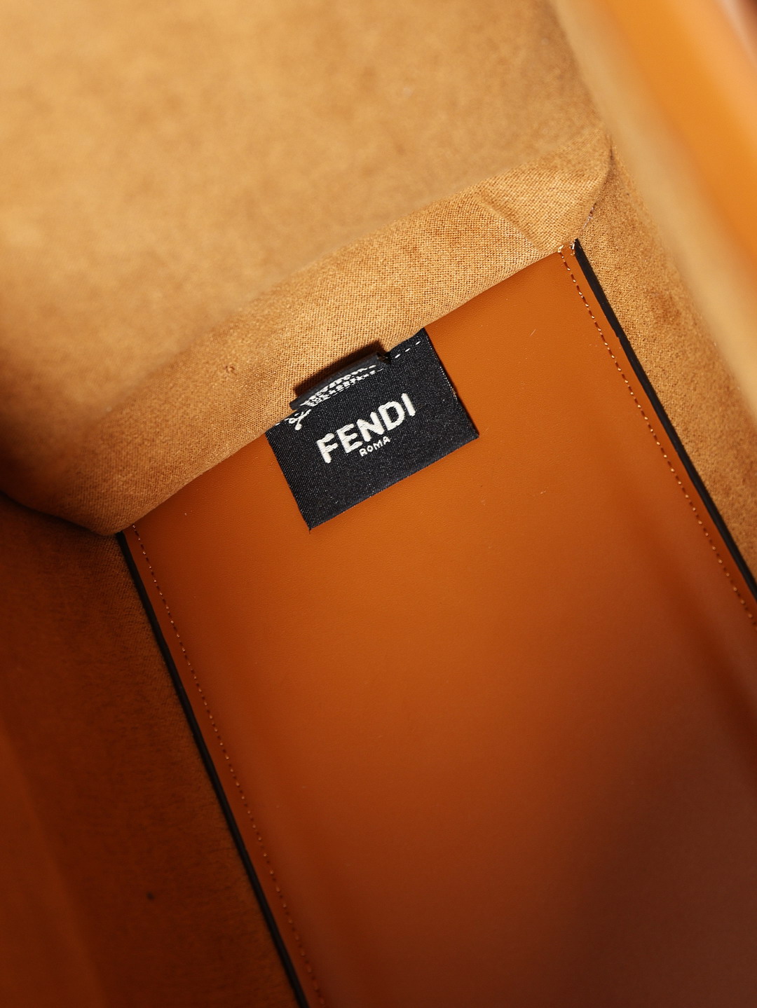 Fendi 35x17x31cm jj2_4