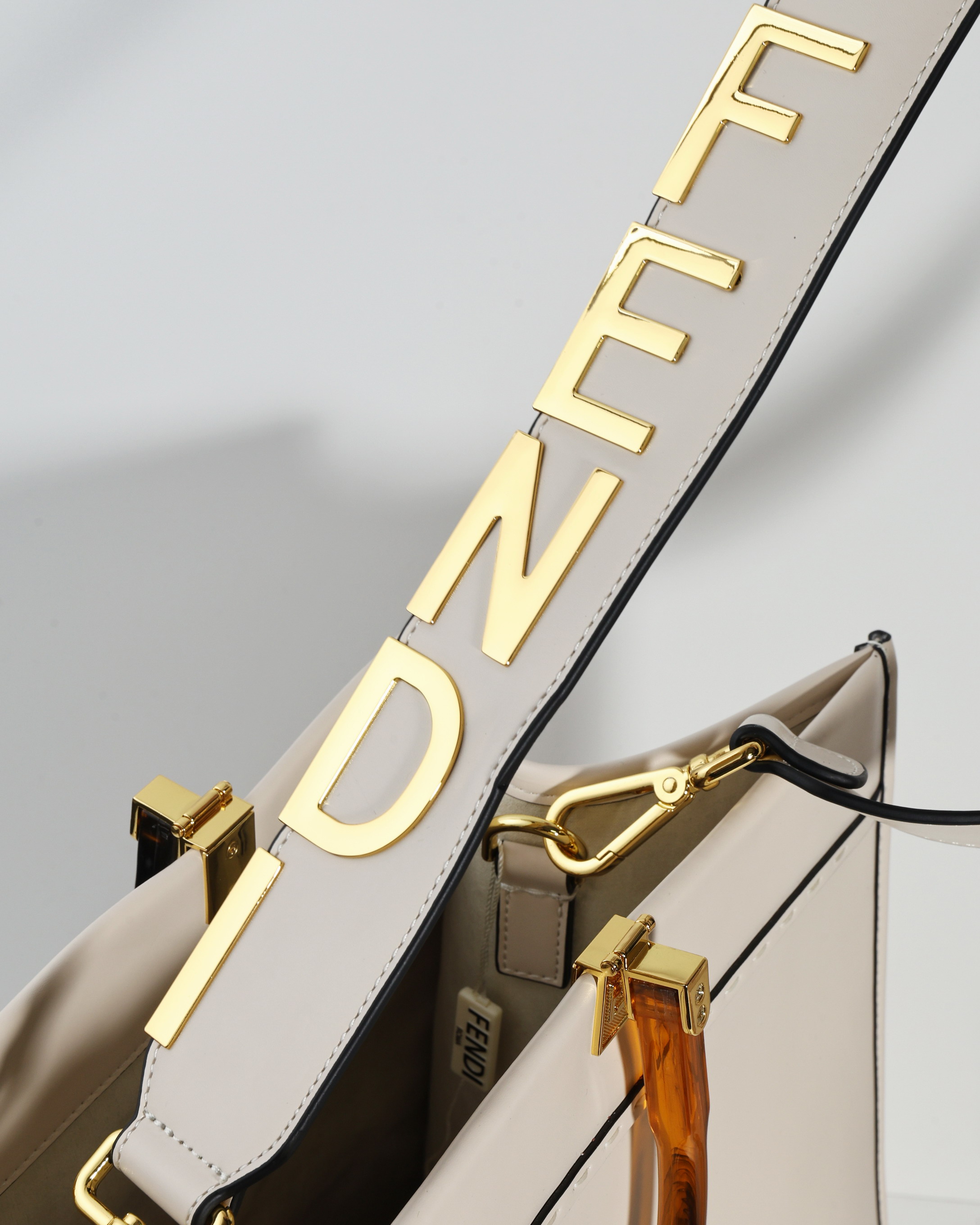 Fendi 40x35x21cm jj_10