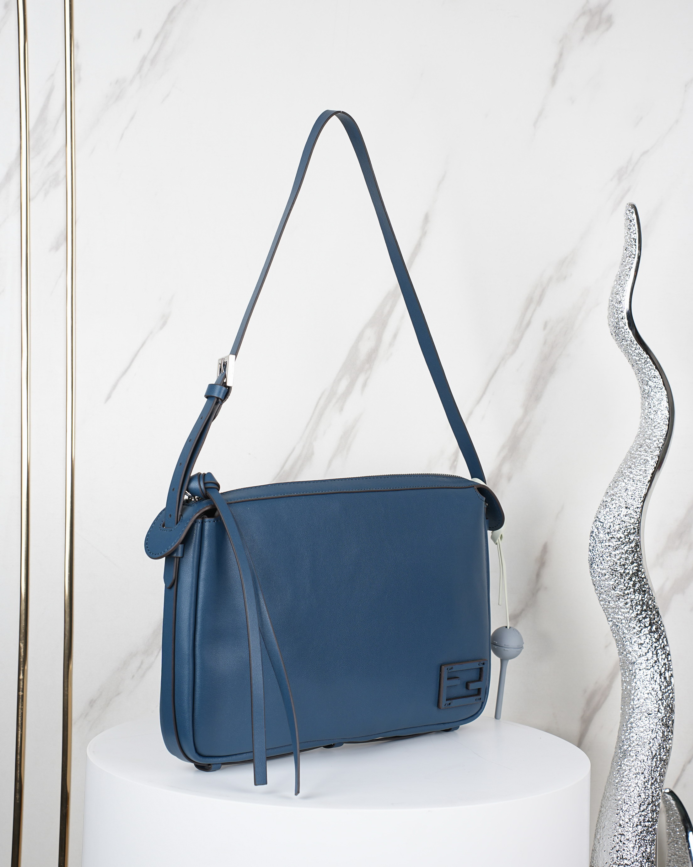 Fendi Simply 34 5x20x4 5cm jj_2