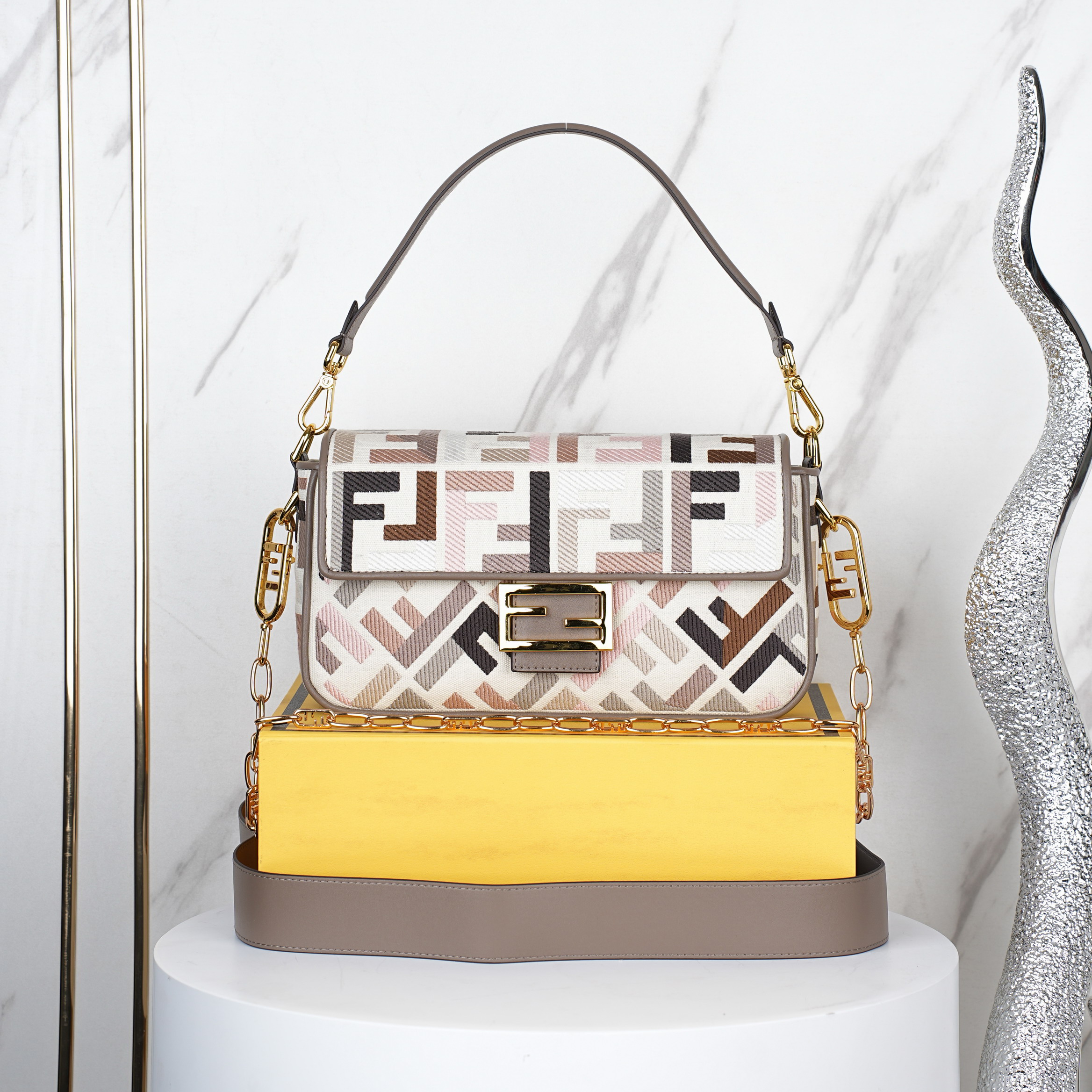 Fendi baguette 27x6x14cm jj_1