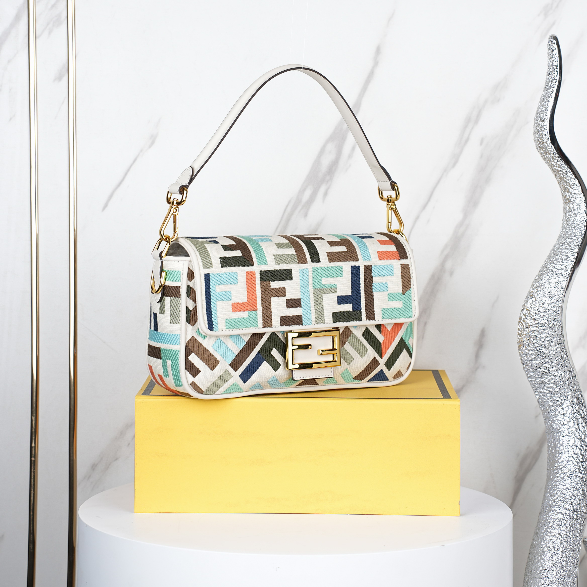 Fendi baguette 27x6x14cm jj2_2