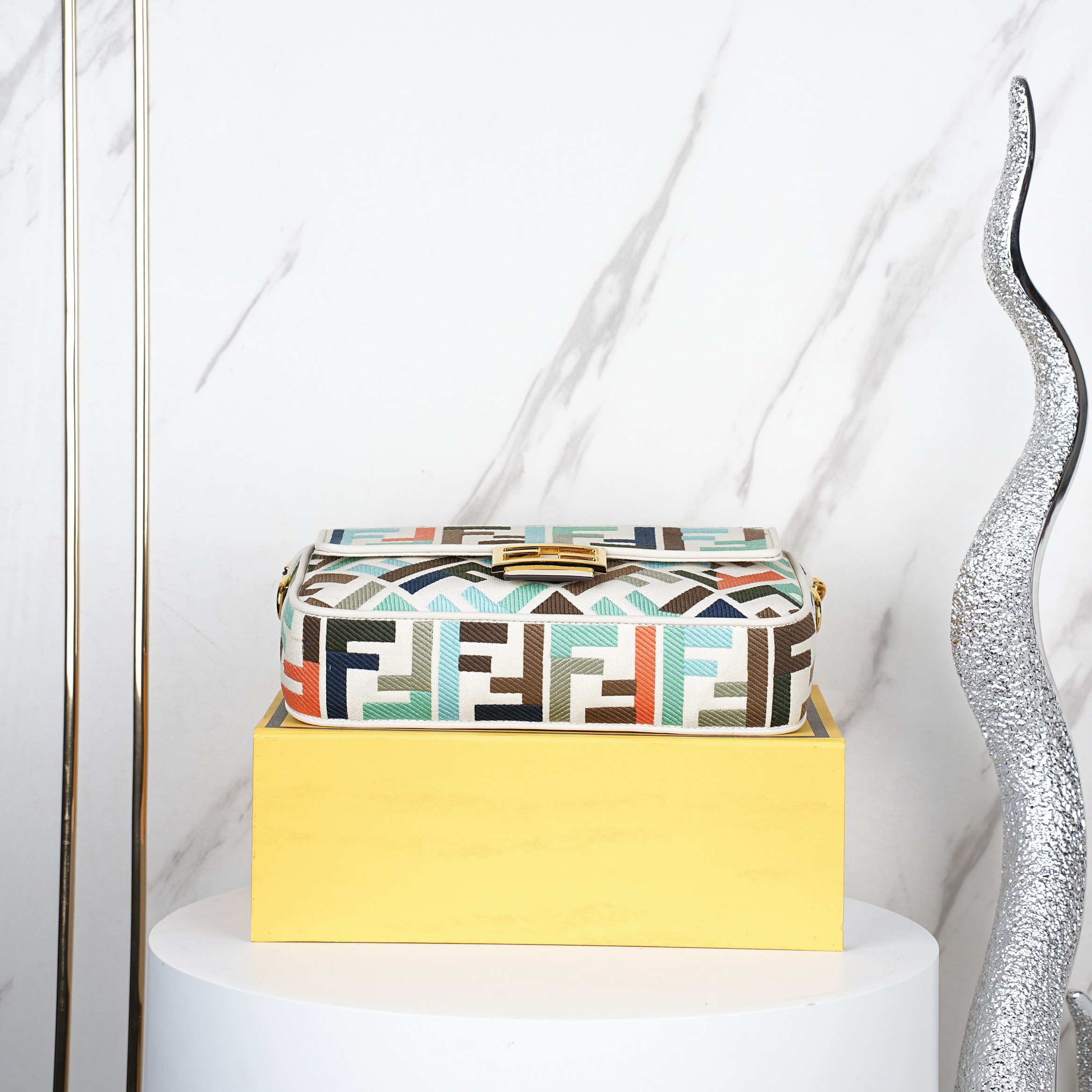 Fendi baguette 27x6x14cm jj2_4