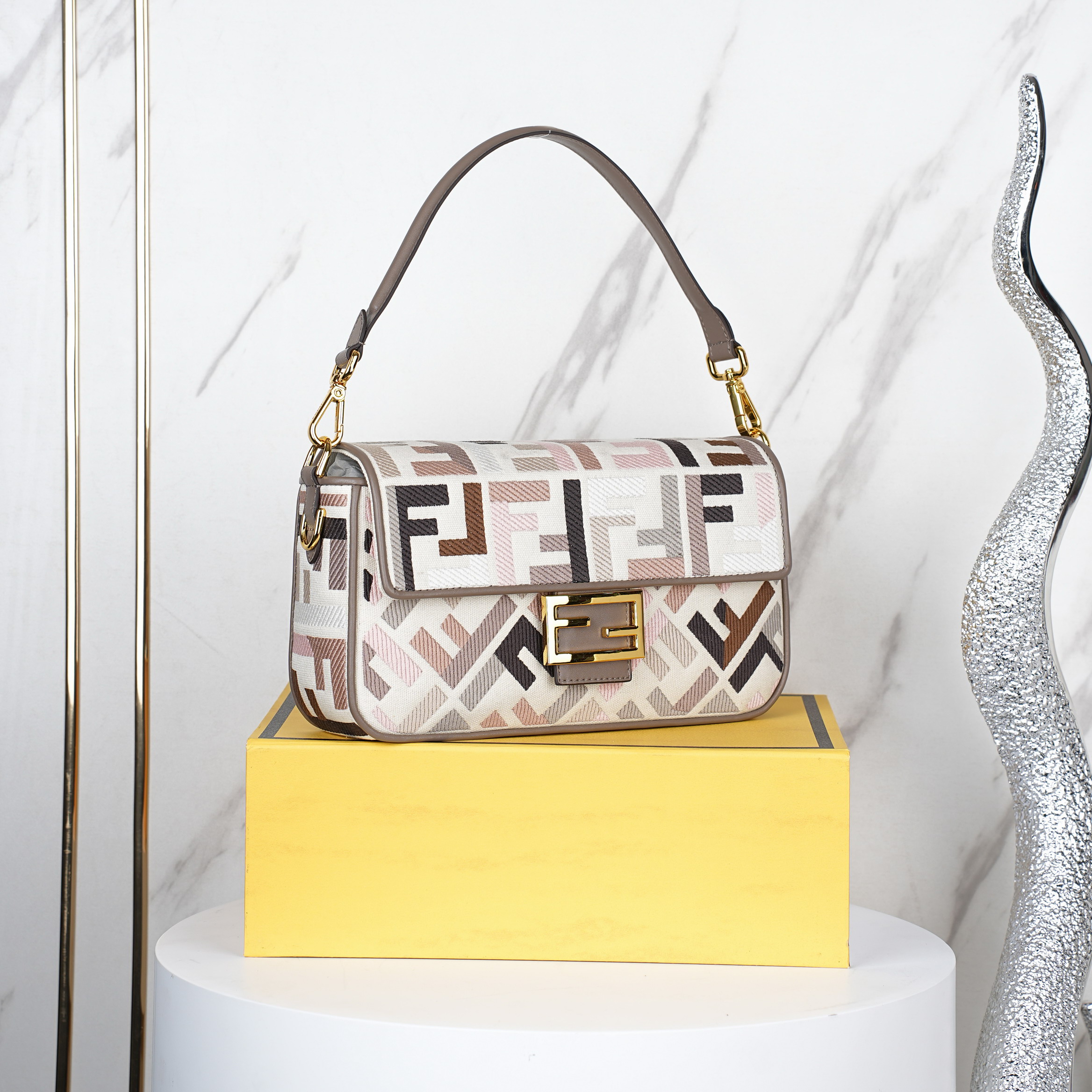 Fendi baguette 27x6x14cm jj_2