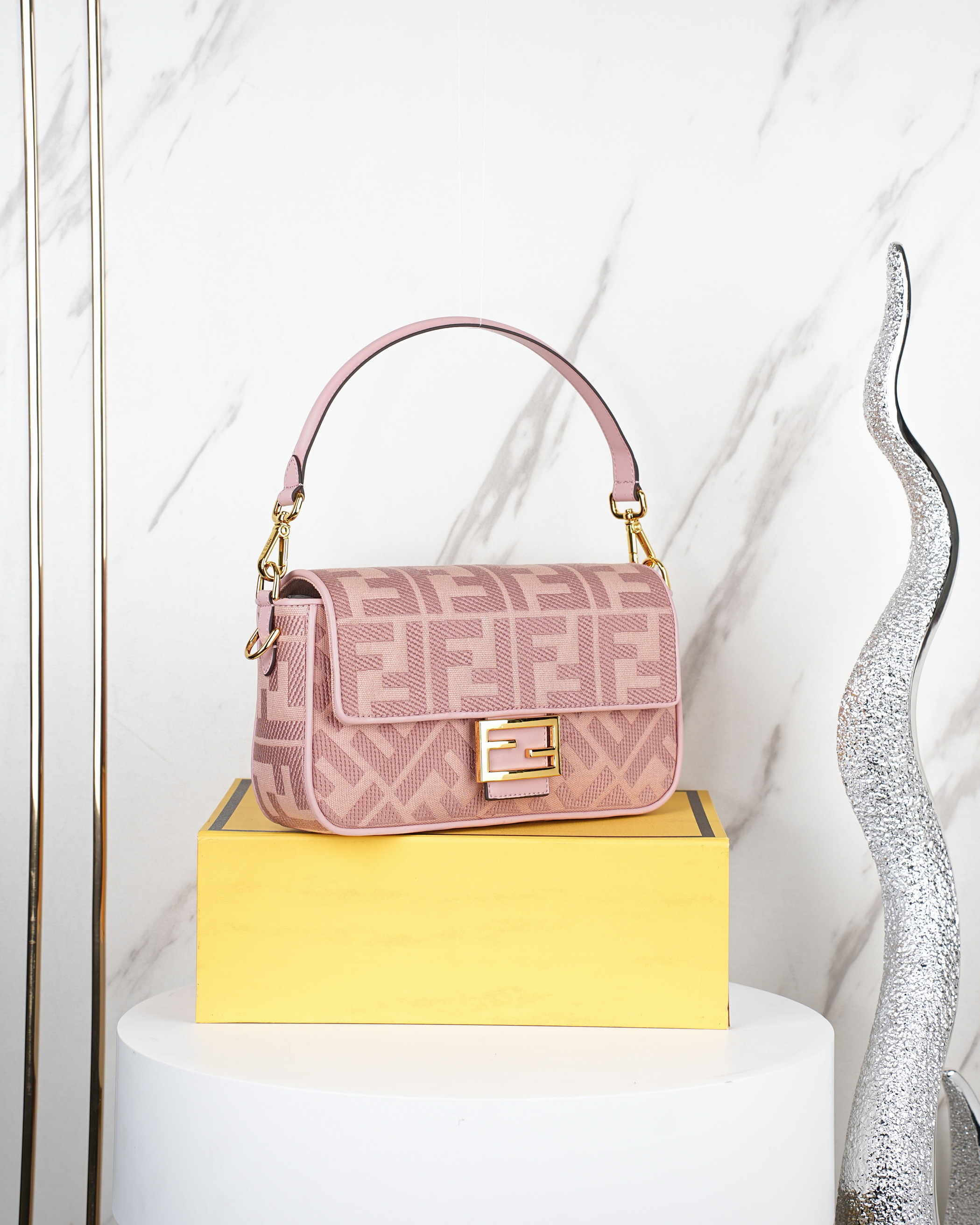 Fendi baguette 27x6x14cm jj3_2