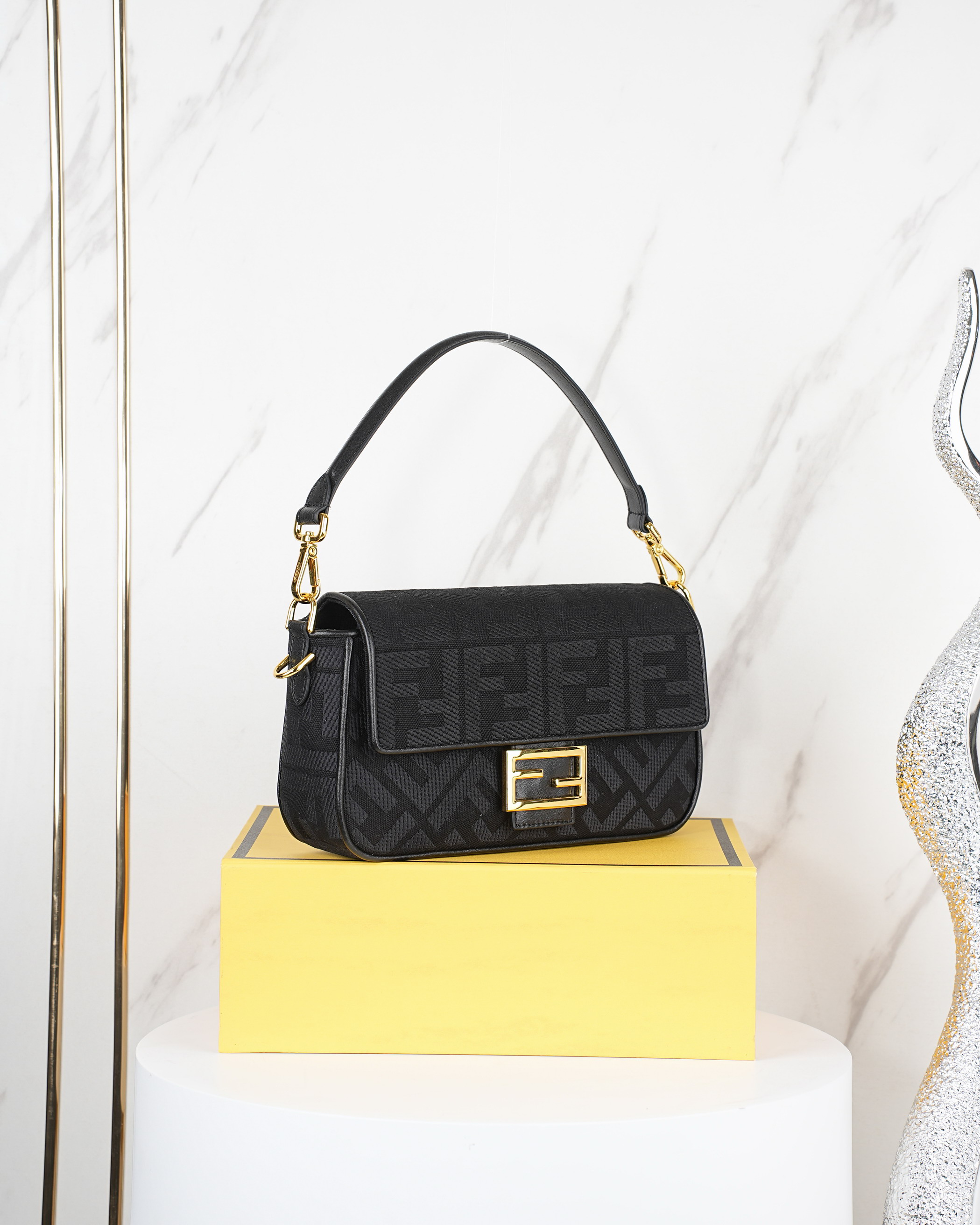 Fendi baguette 27x6x14cm jj4_2