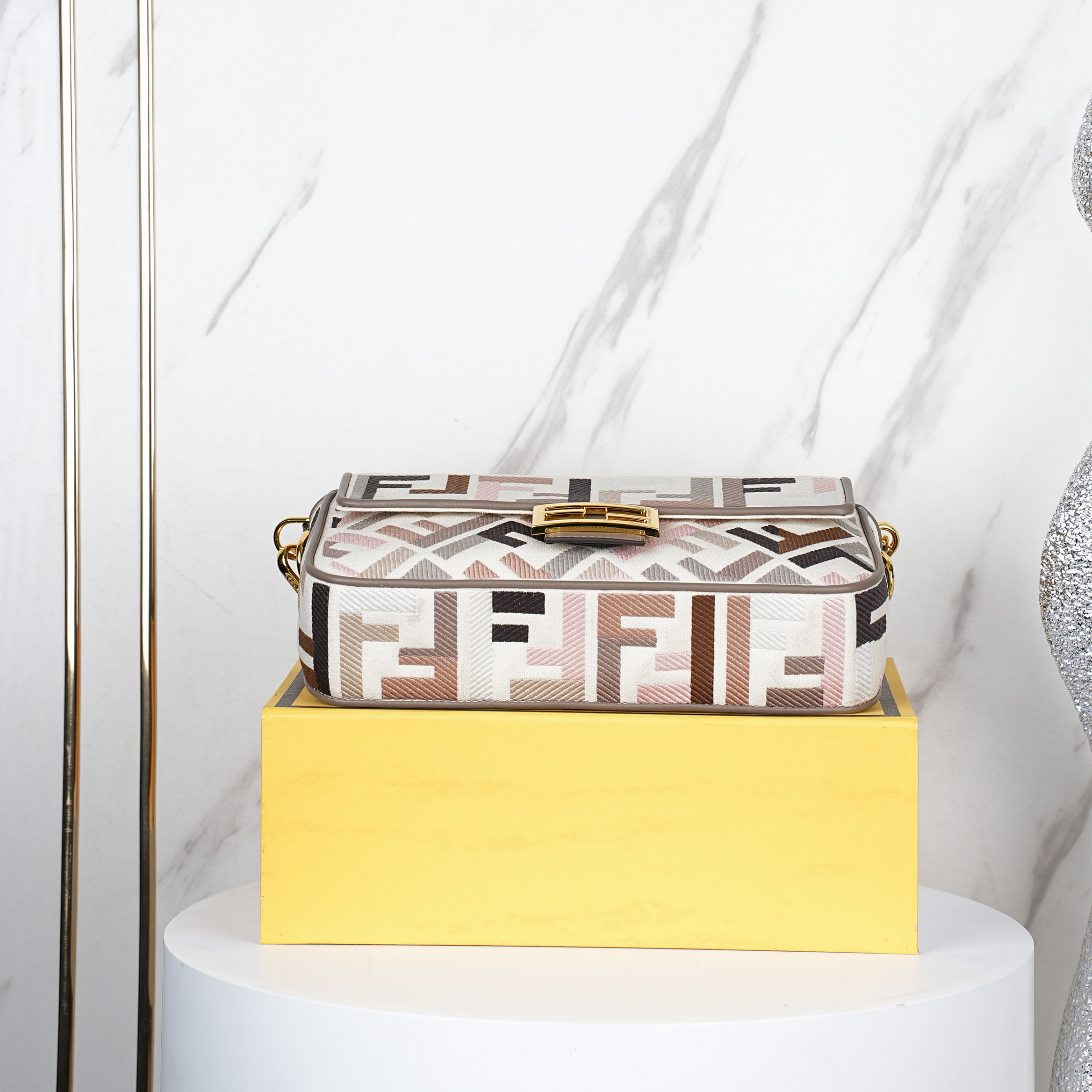 Fendi baguette 27x6x14cm jj_4