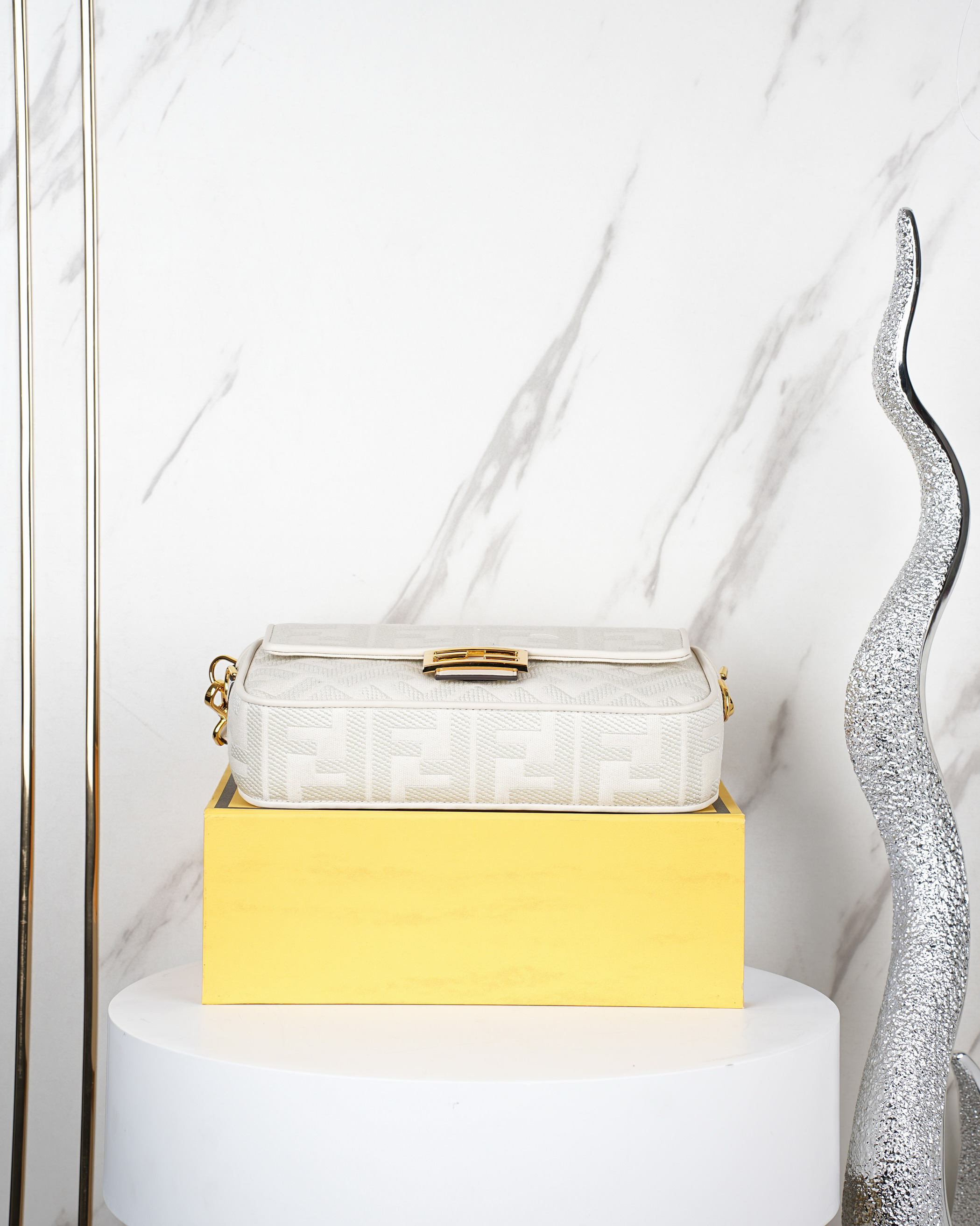 Fendi baguette 27x6x14cm jj6_4