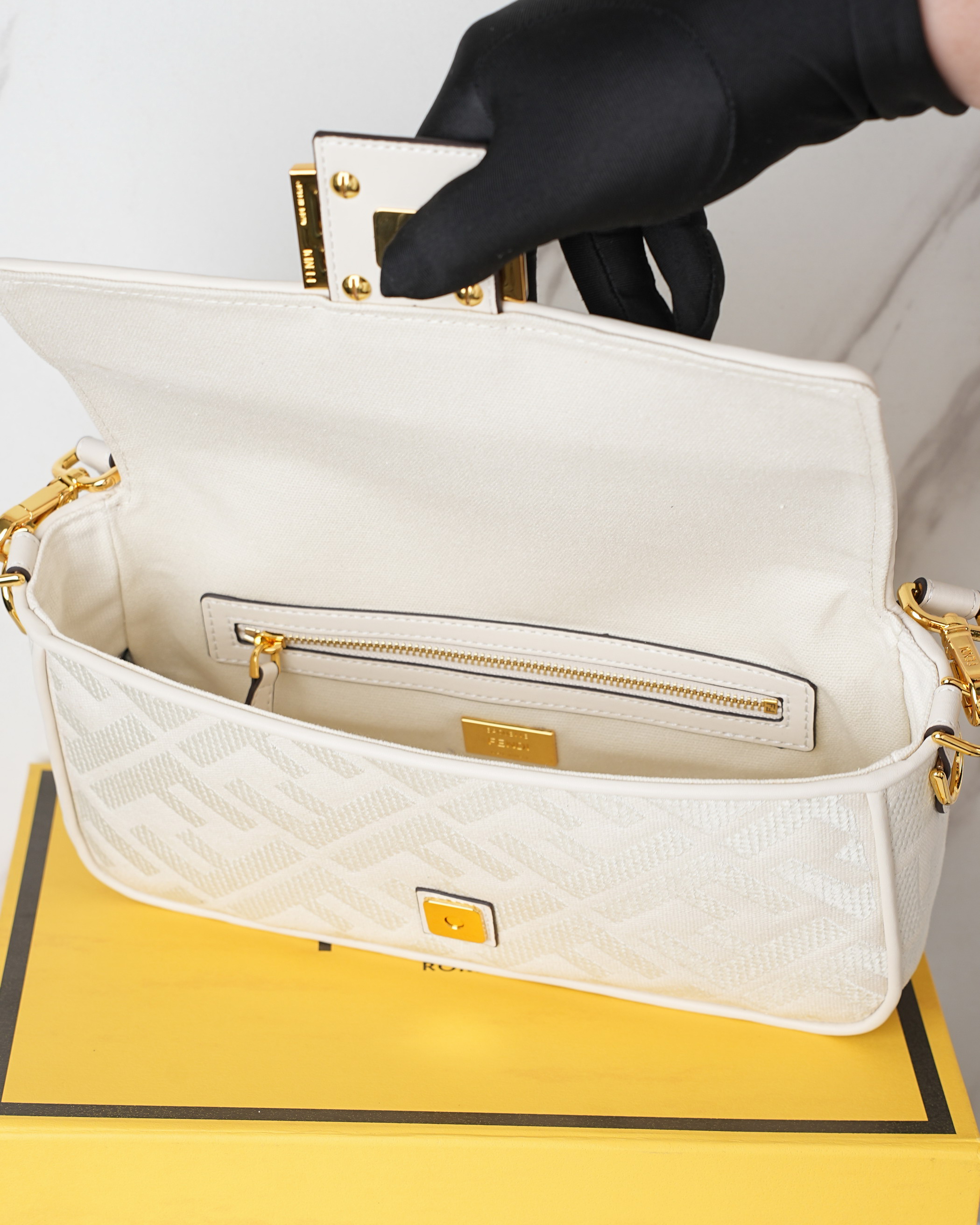 Fendi baguette 27x6x14cm jj6_6