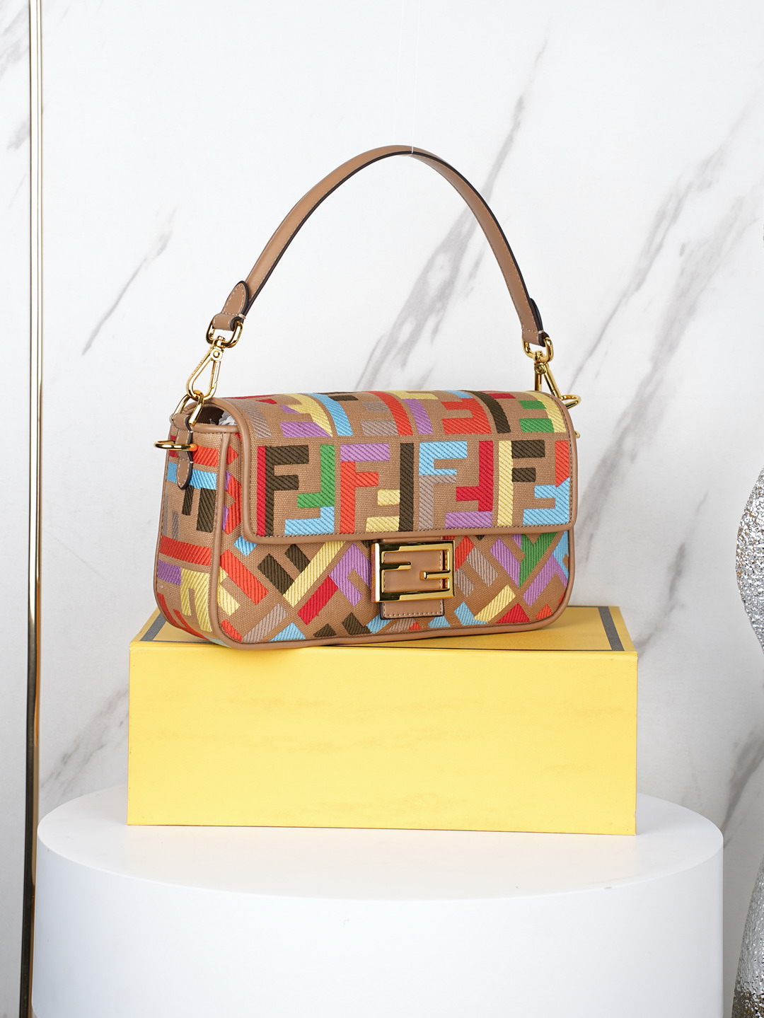 Fendi baguette 27x6x14cm jj7_2