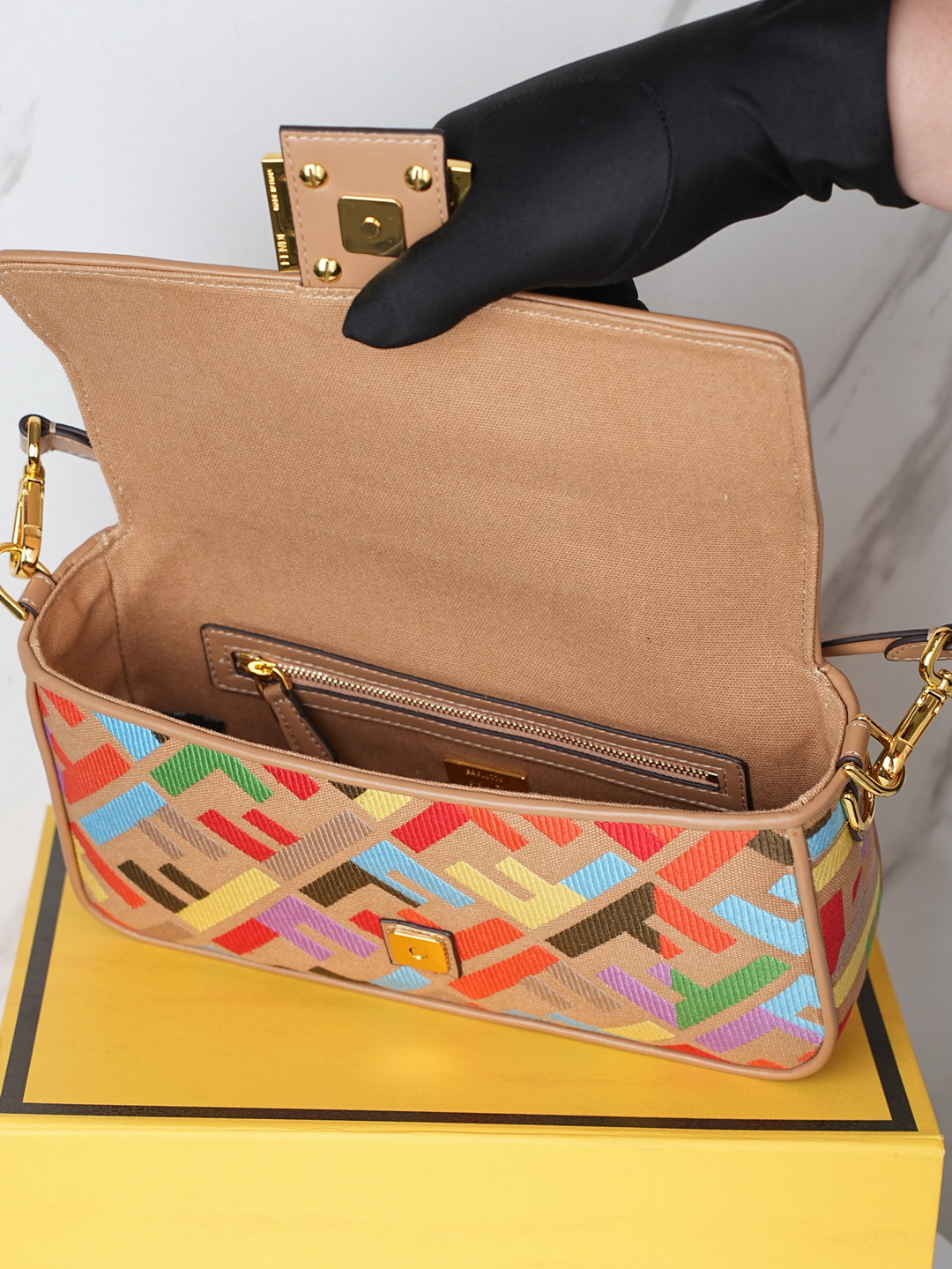 Fendi baguette 27x6x14cm jj7_9
