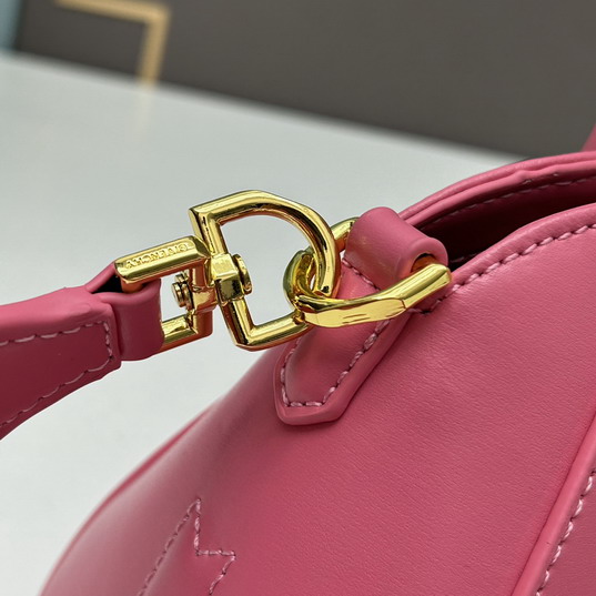 GIvenchy SS23 25x12x8cm ss_5