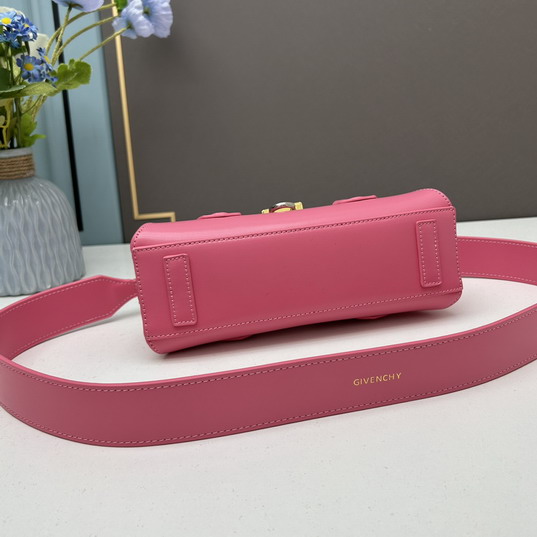 GIvenchy SS23 25x12x8cm ss_6