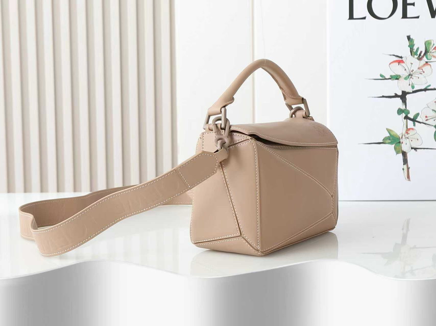 Loewe M88 25x17cm ss1_3