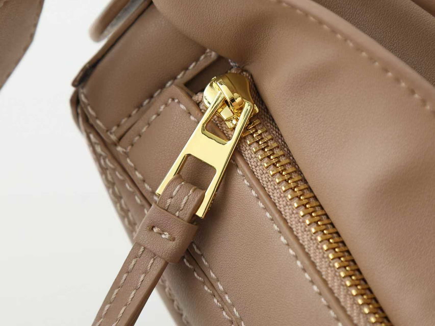 Loewe M88 25x17cm ss1_7