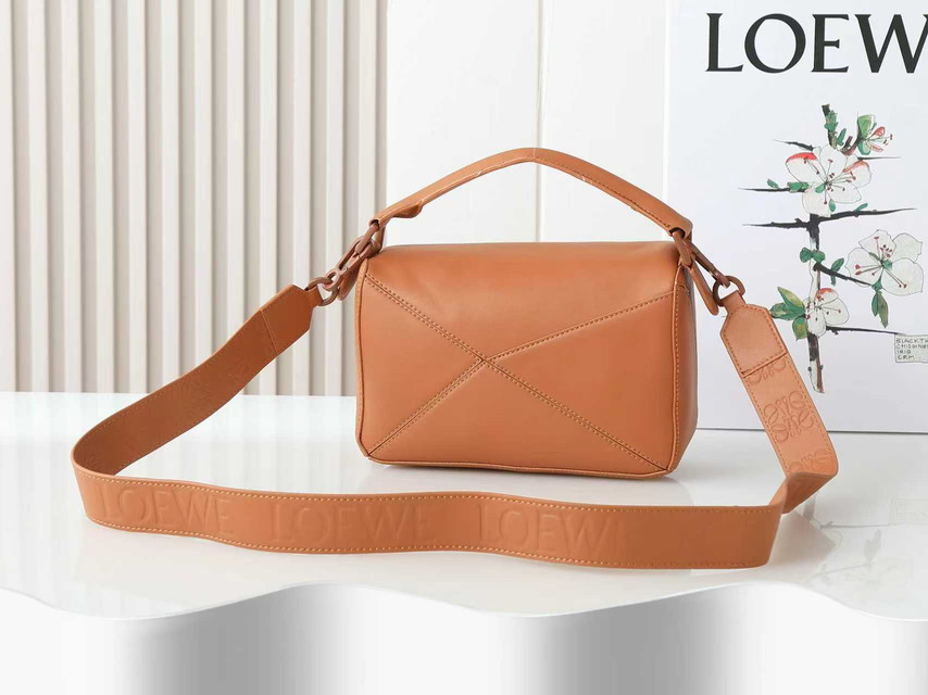 Loewe M88 25x17cm ss2_2