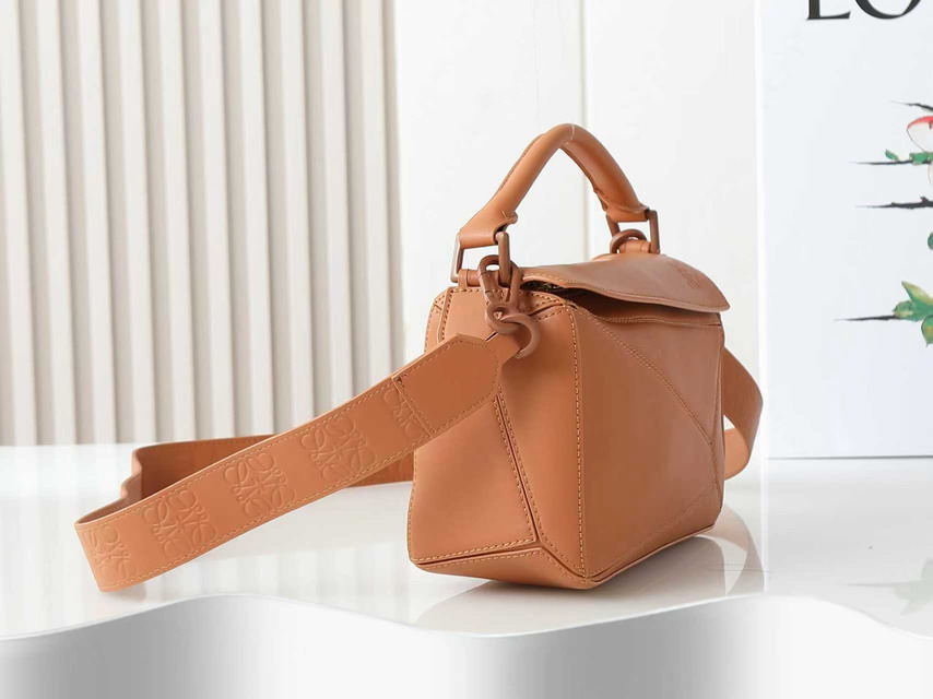 Loewe M88 25x17cm ss2_3