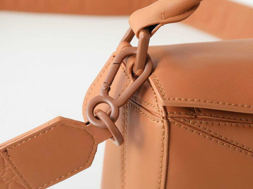 Loewe M88 25x17cm ss2_5