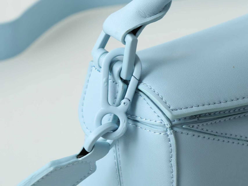 Loewe M88 25x17cm ss3_5