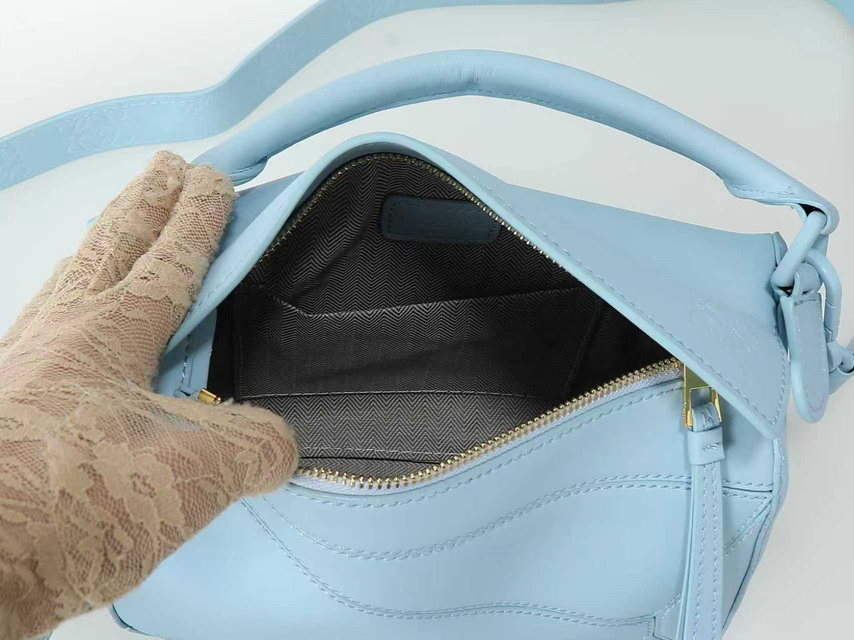 Loewe M88 25x17cm ss3_9