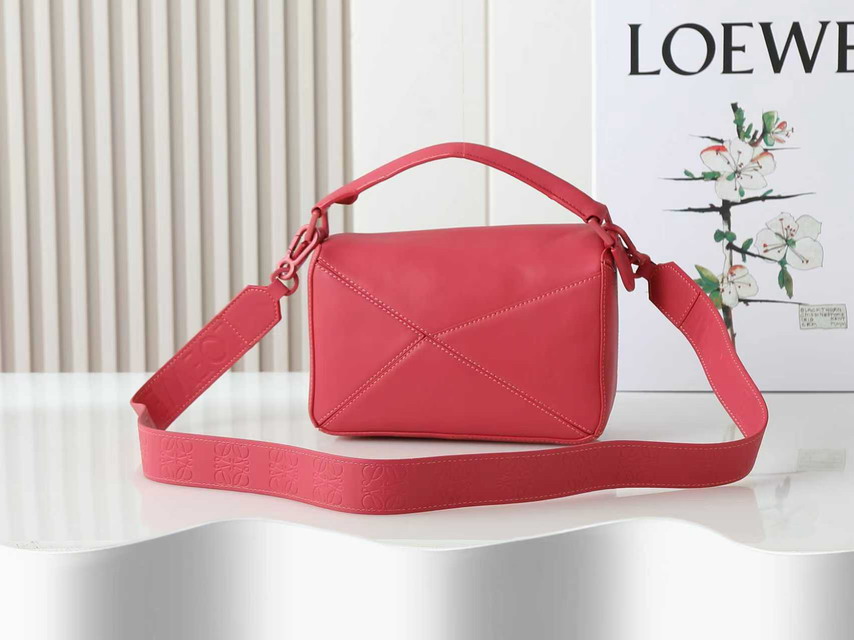 Loewe M88 25x17cm ss_3