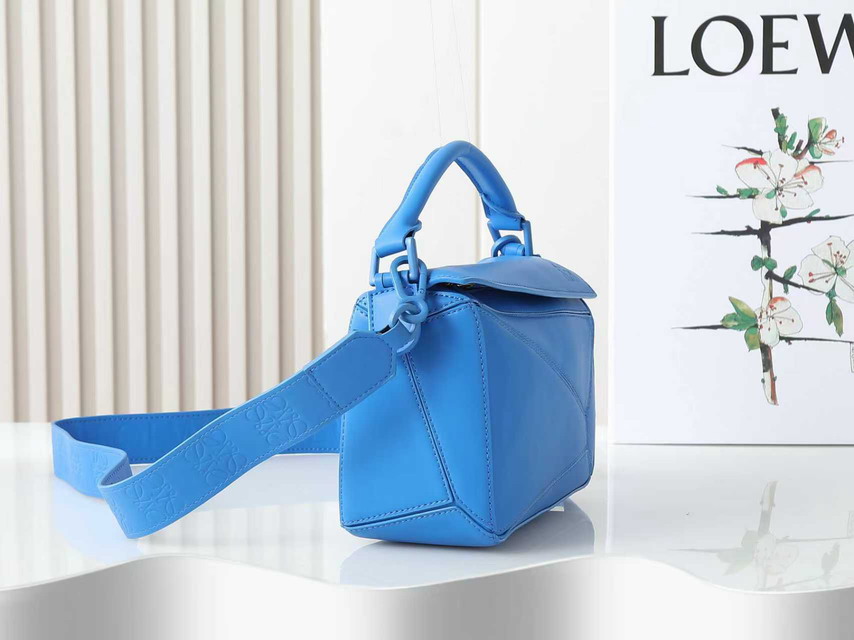 Loewe M88 25x17cm ss4_3