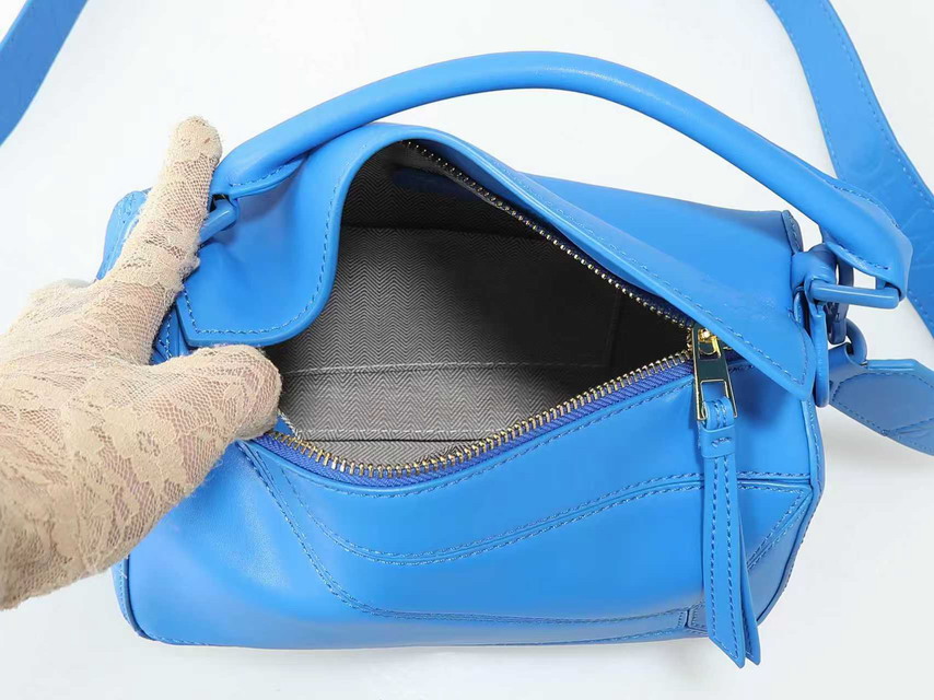 Loewe M88 25x17cm ss4_9