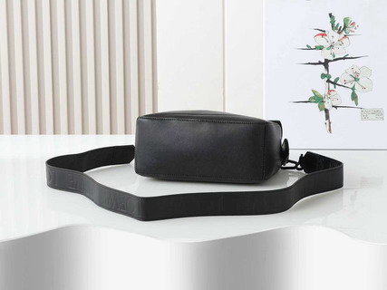 Loewe M88 25x17cm ss5_4