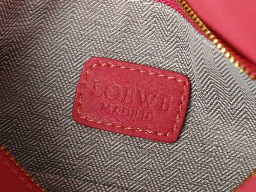 Loewe M88 25x17cm ss_9