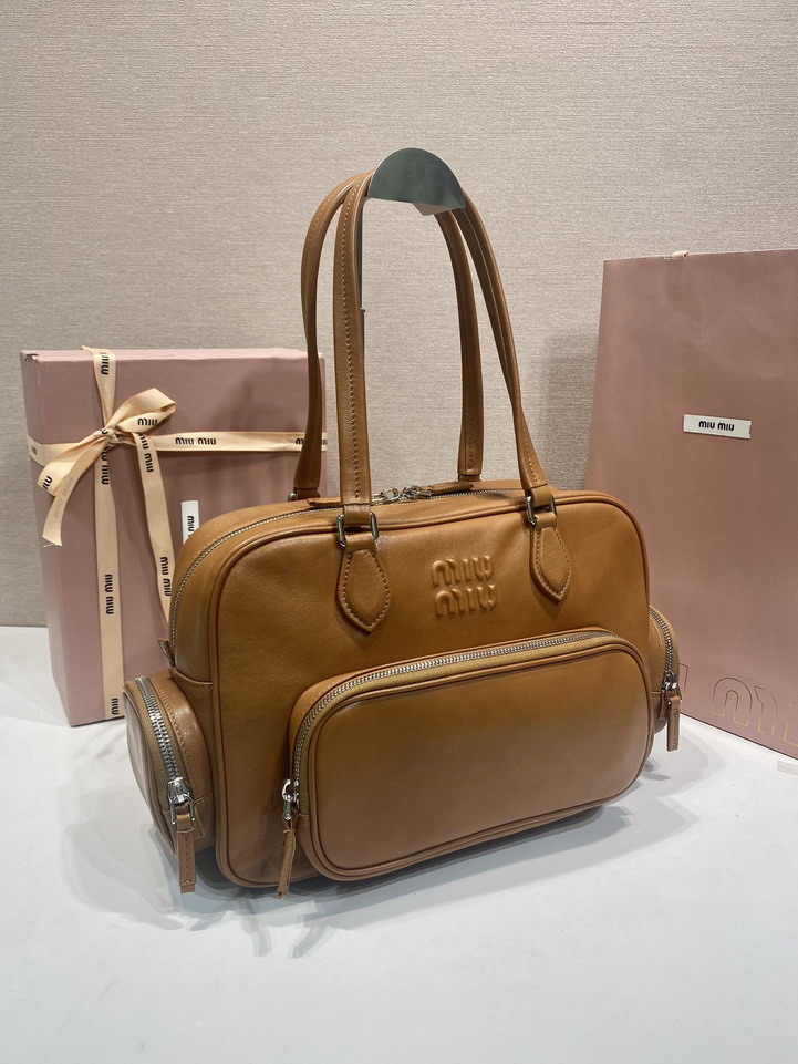 Miu 5BB159 32x22x14cm AP1_2