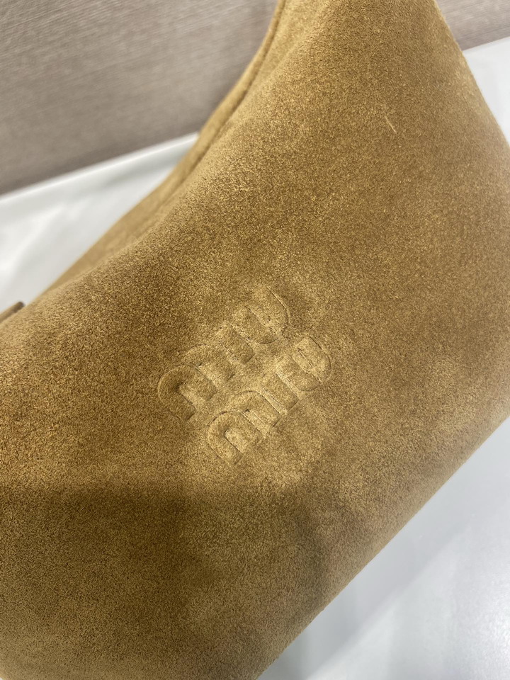 Miu 5NE841 18 5x14x10cm AP_10