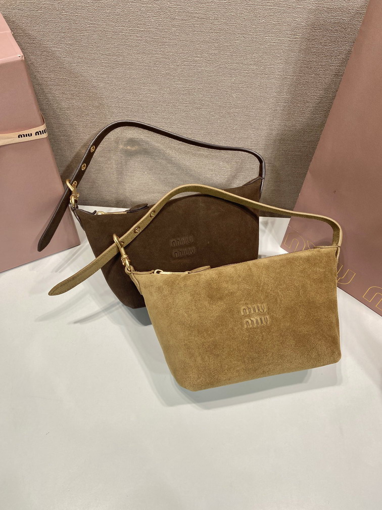 Miu 5NE841 18 5x14x10cm AP_3