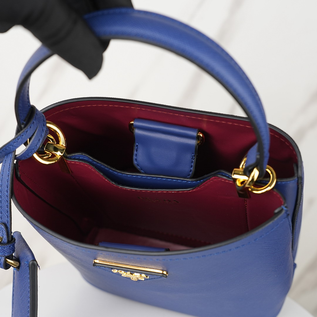 Prada 23x23x13cm jj2_8