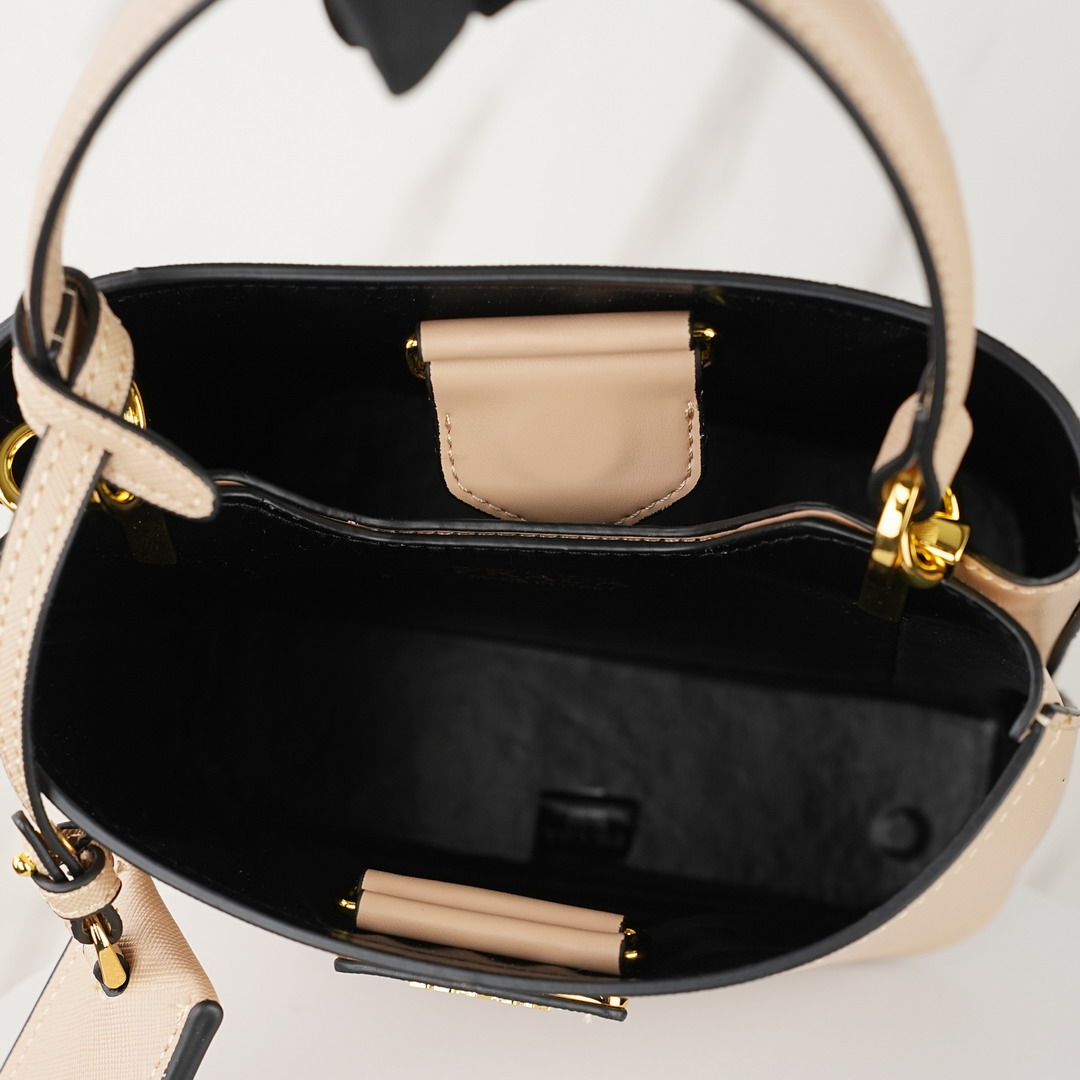 Prada 23x23x13cm jj3_8