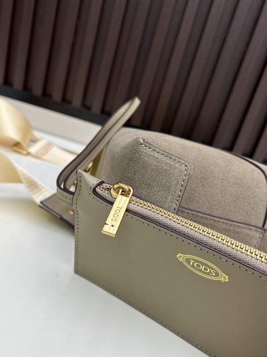 TOD'S 1H3133 25x17 5x10cm ss6_6