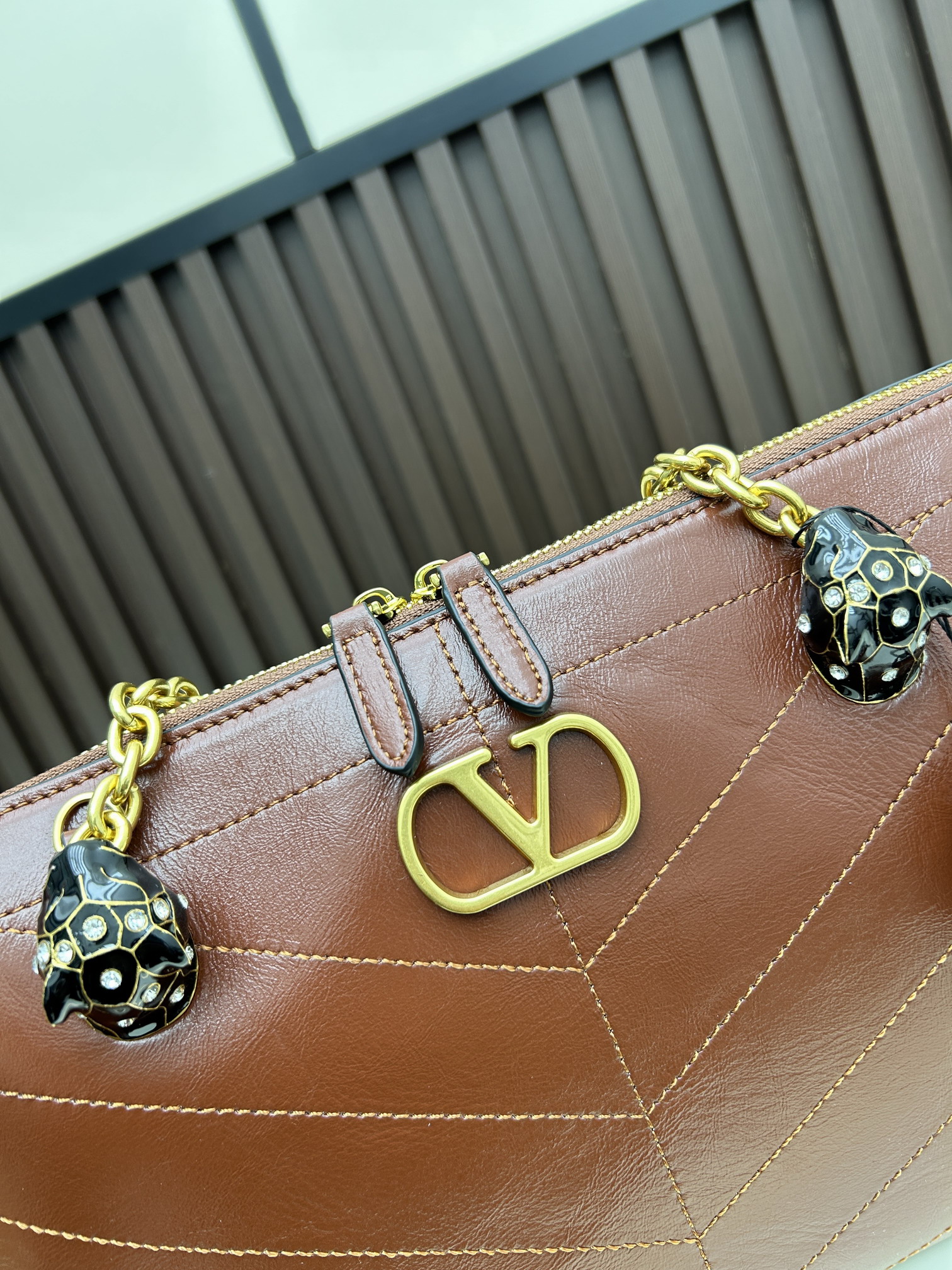 Val 20278 33x19 5x9cm jj2_4