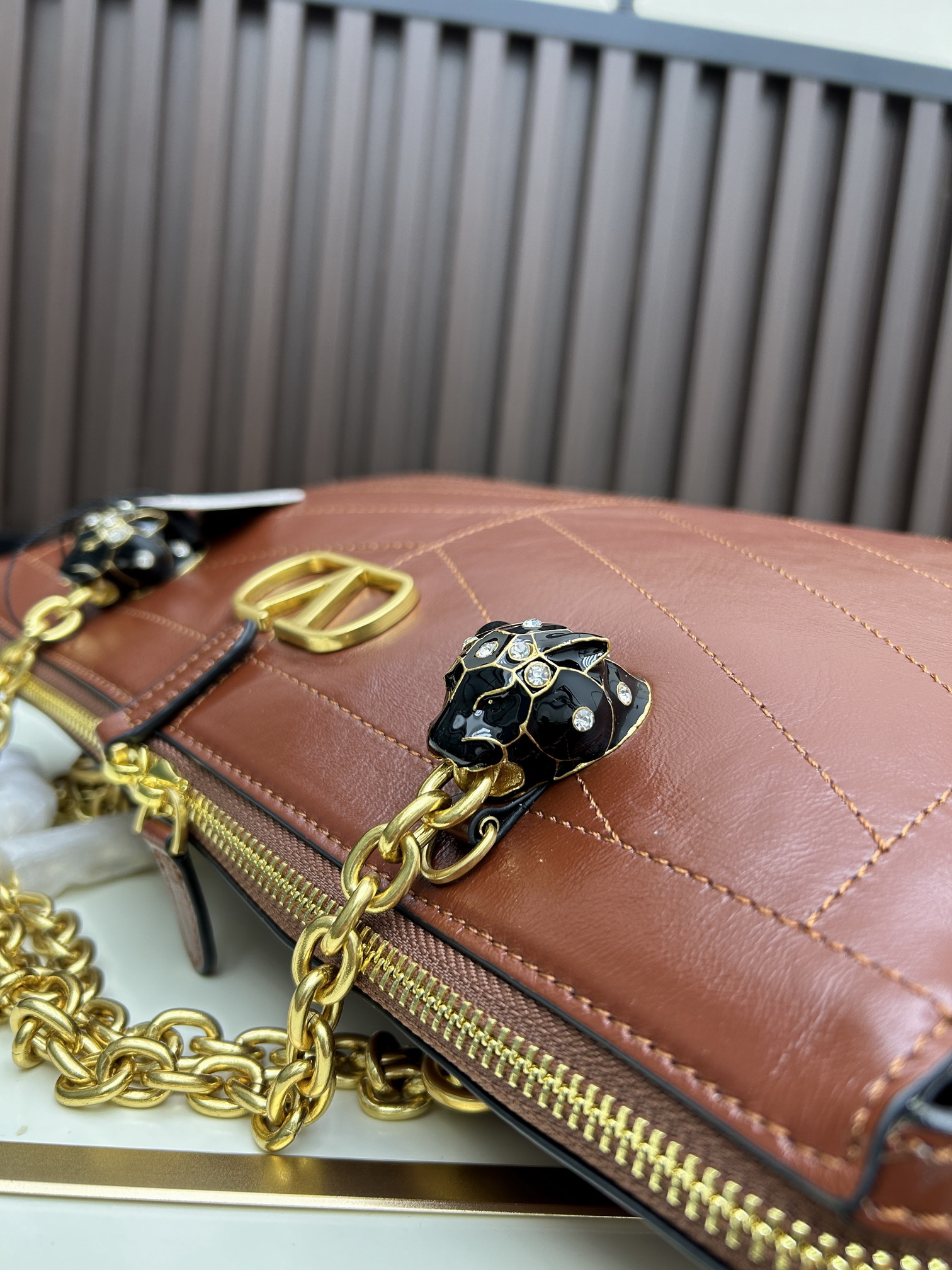 Val 20278 33x19 5x9cm jj2_6