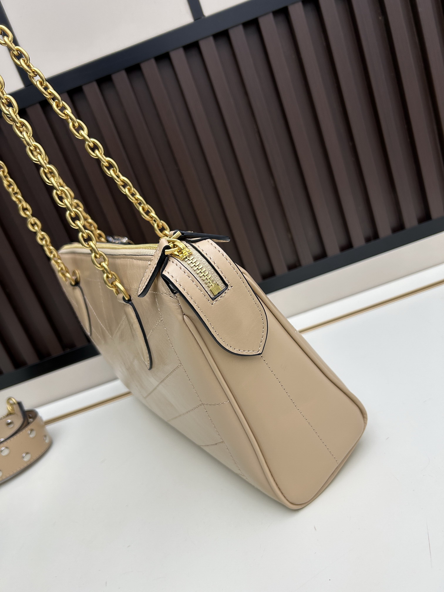 Val 20278 33x19 5x9cm jj_3