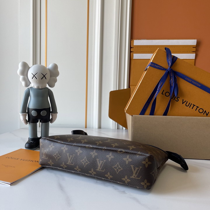 Voyage M82543 30x21x7 5cm ss1_4