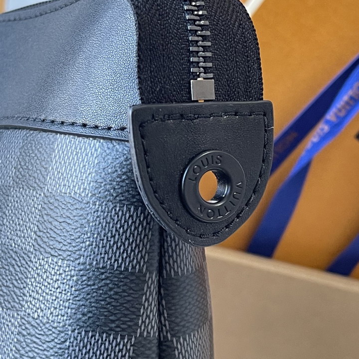 Voyage M82543 30x21x7 5cm ss2_7