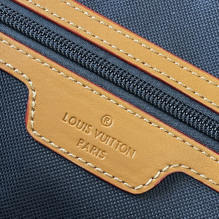 Weekender M11512 46x31x8cm ss1_9