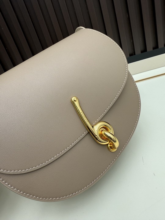 Bur 1H8936 24x20 5x8cm ss5_4