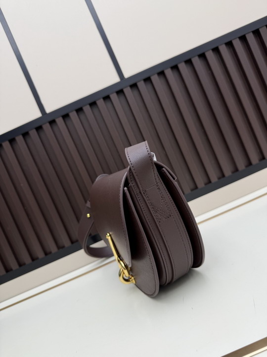 Bur 1H8936 24x20 5x8cm ss6_2