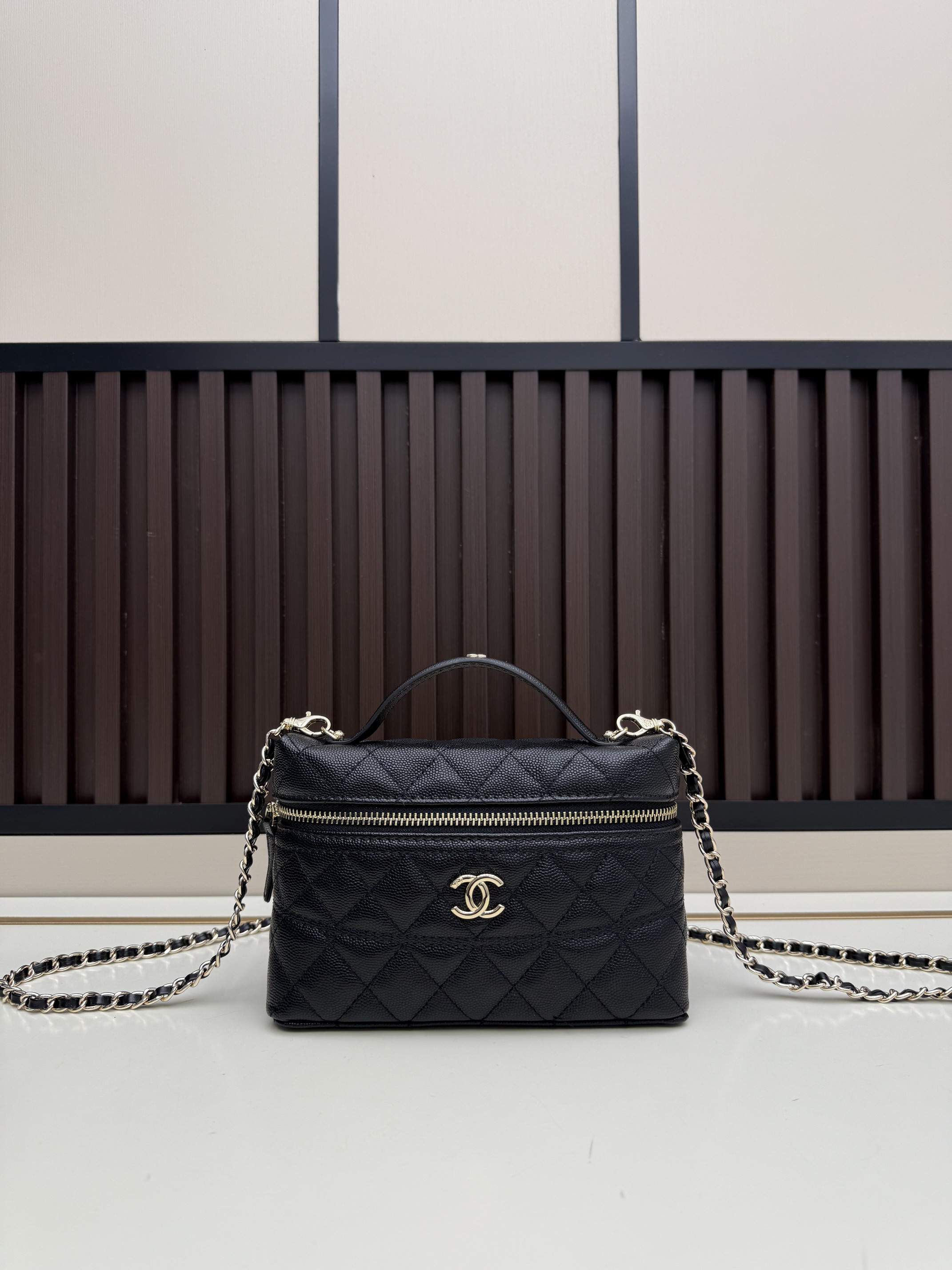 Chanel 09140-06580 17x19 5x5cm jj_1