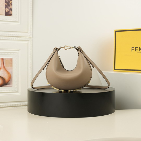 Fendi praphy 0059 20cm ss2_1