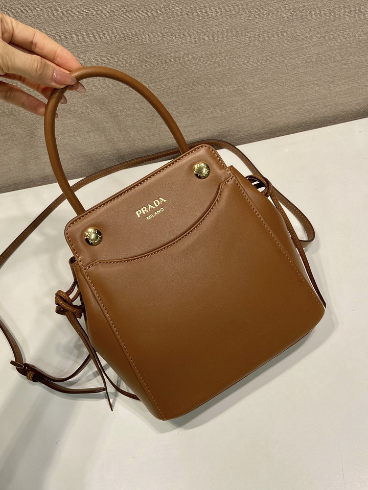 Prada Carry 1BA496 19x21x7cm AP_4