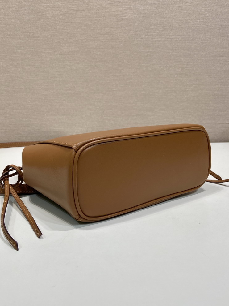 Prada Carry 1BA496 19x21x7cm AP_8