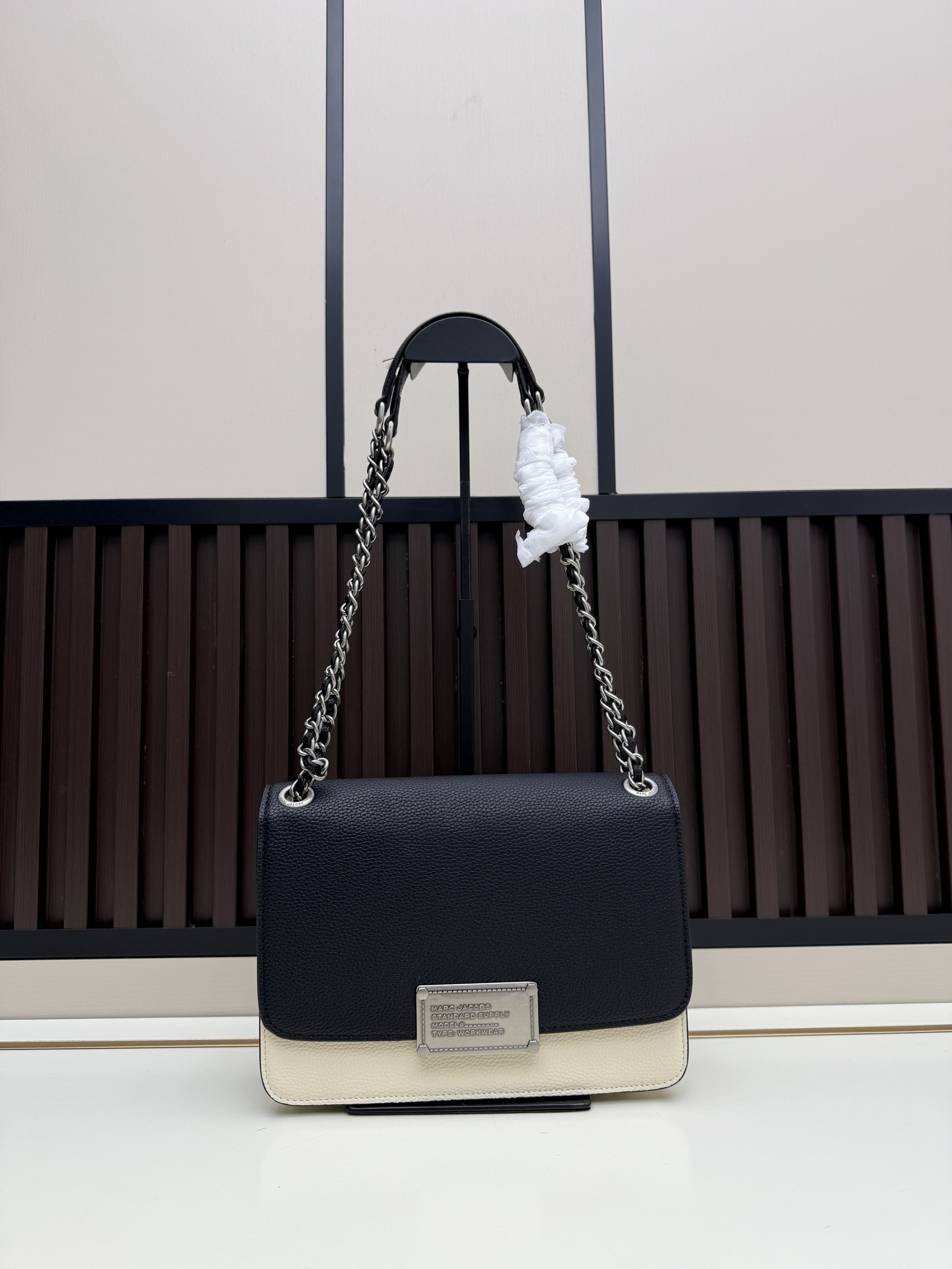 Marc Jacobs 008942 24x7x17cm jj6_1